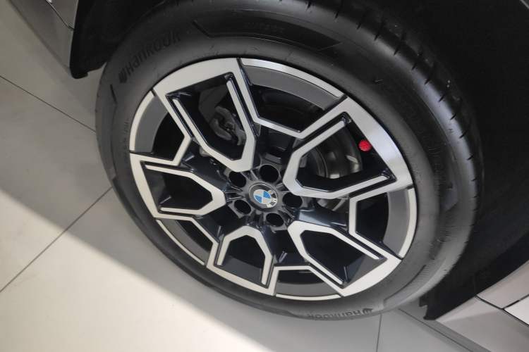 Used BMW X1 2023 sDrive25Li X Design Package Right Rear Wheel Hub