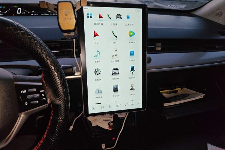 Used NETA V 2021 Long-Range Entertainment Edition Upgrade Model