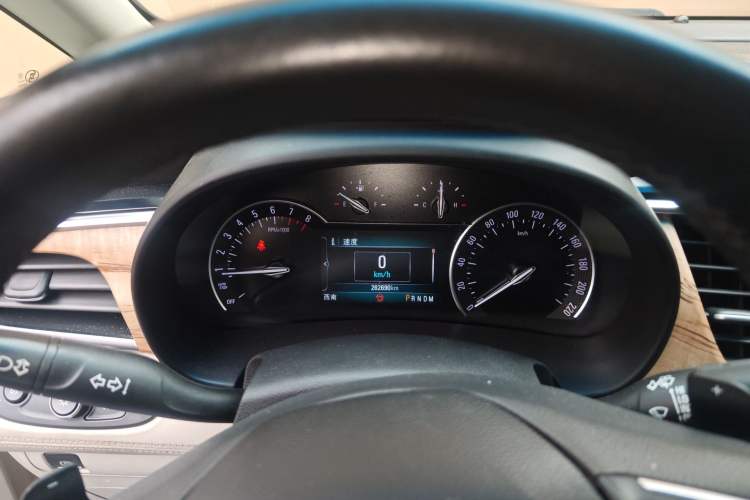 Used Buick GL8 2018 ES 28T Comfort Model China VI Standard
