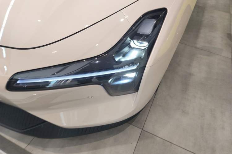 Used XPeng MONA M03 2025 600 with Ultra-Long Range Max Left Front Headlight