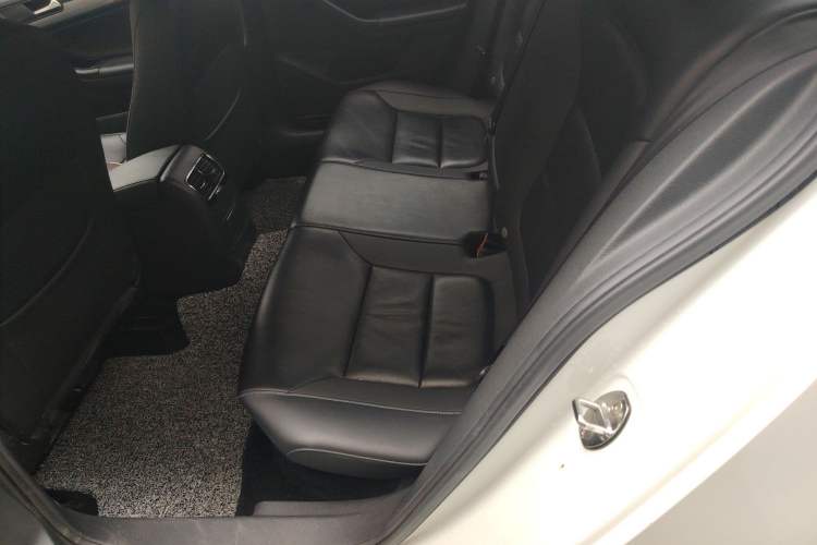 Used Volkswagen Sagitar 2015 1.6L Automatic Comfort Model Left Rear Seat