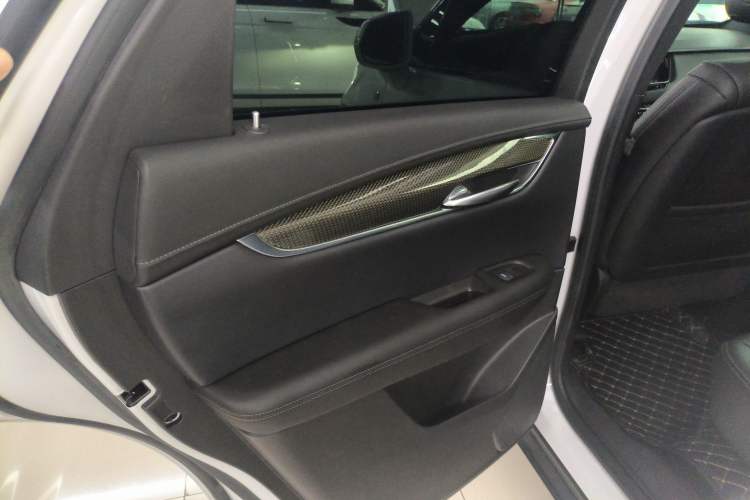 Used Cadillac XT5 2022 2.0T Four-Wheel Drive Luxury Version (Hummingbird Edition)