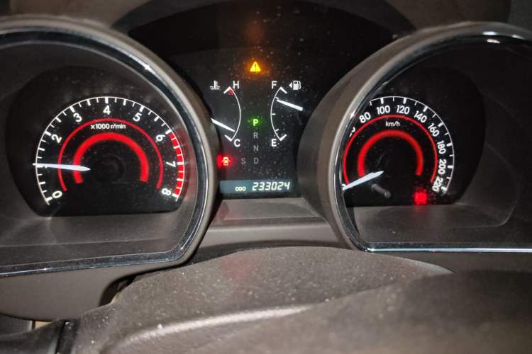 Used Toyota Highlander 2011 2.7L Two-Wheel Drive 7-Seater Luxury Navigation Edition
