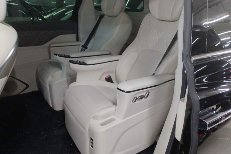 Used Wey Gaoshan 2025 Four-Wheel Drive Alpine 9 Left Rear Seat