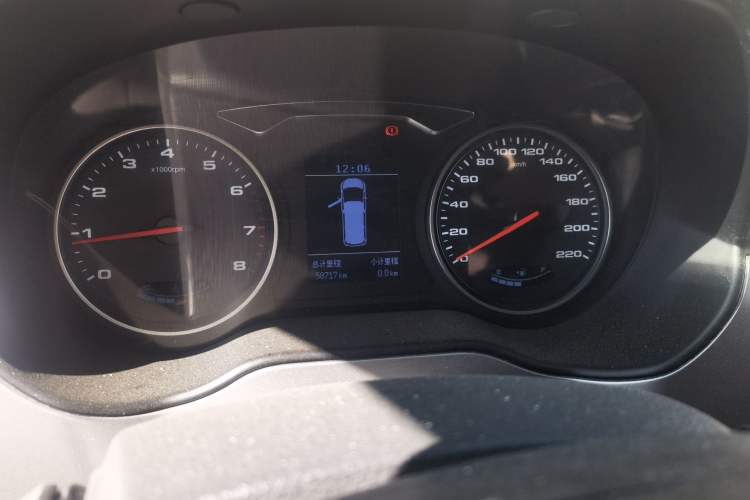 Used JAC Refine M4 2019 Business & Travel Series 2.0L Manual Speed Edition China VI Standard