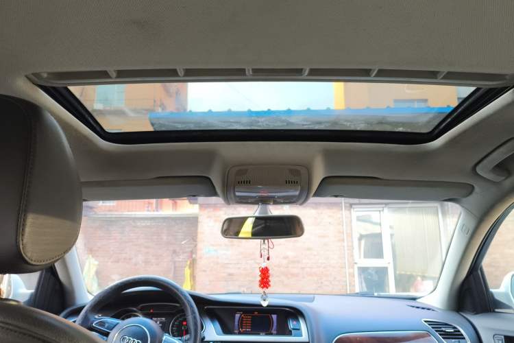 Used Audi A4L 2013 35 TFSI Automatic Comfort Model Headliner