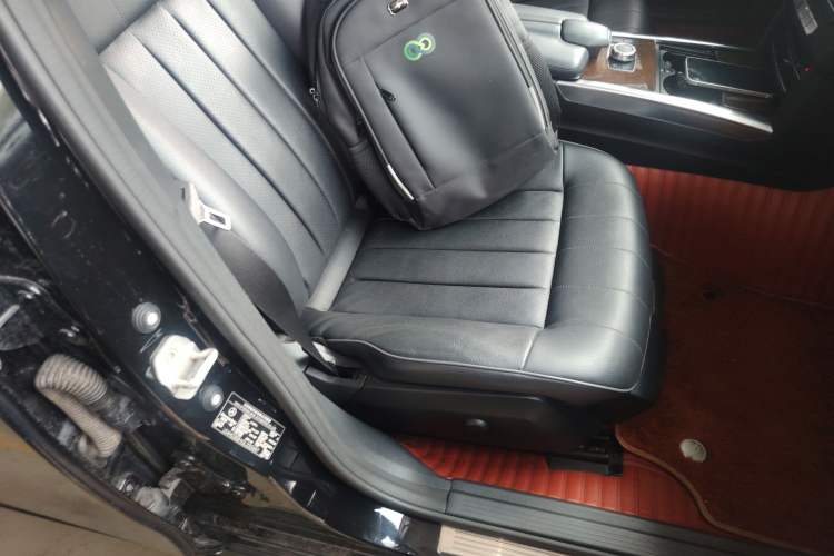 Used Mercedes-Benz E-Class 2015 Facelift E 200 L