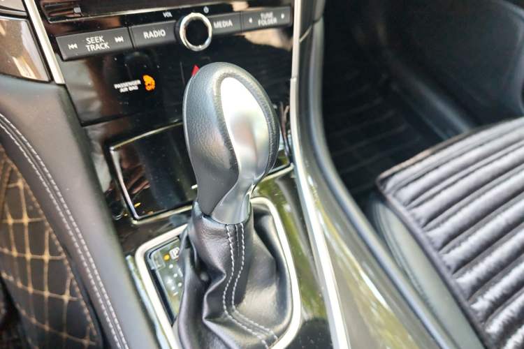 Used Infiniti Q50L 2016 2.0T Comfort Edition
