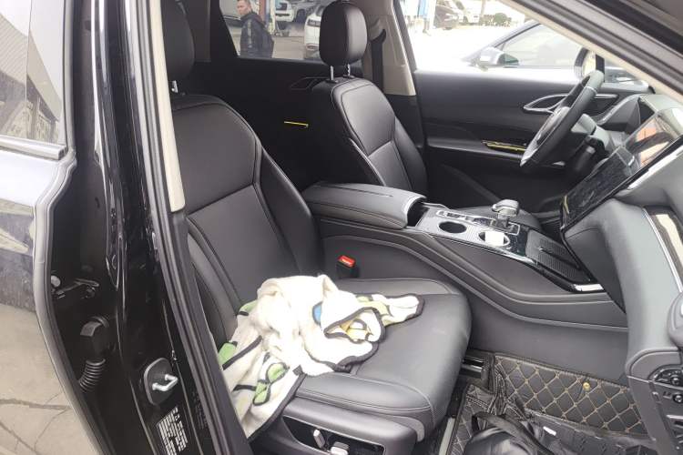 Used Hongqi HS3 PHEV 2025 Model 117km Jingwei Edition