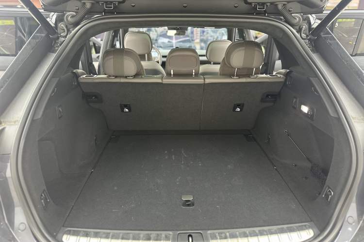 Used Nio ES7 2024 75 kWh Trunk