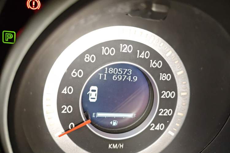 Used Bestune X80 2015 2.0L automatic comfort version
