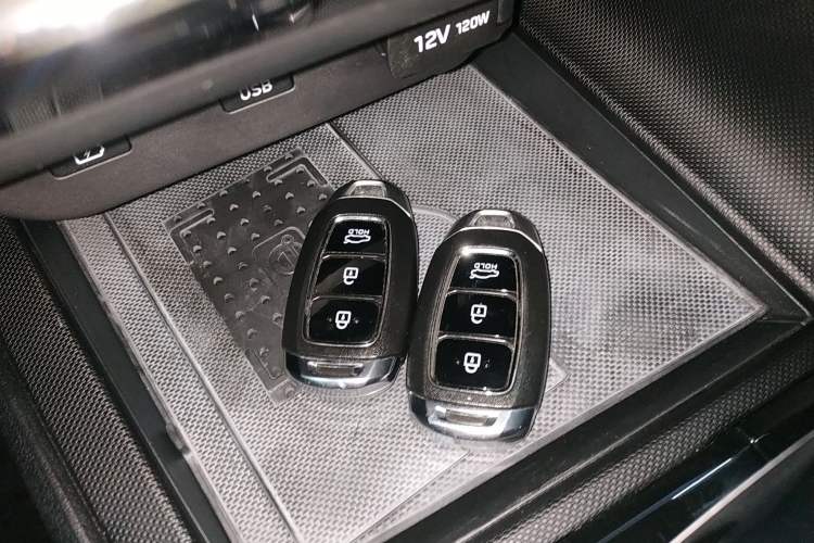 Used Hyundai Elantra 2022 1.5L CVT LUX Prestige Edition
