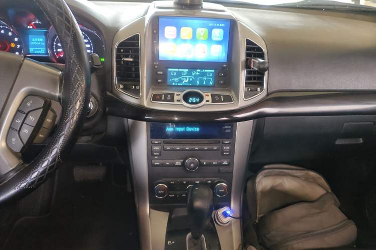 Used Chevrolet Captiva 2017 2.4L 4x4 Flagship Edition 7-Seater