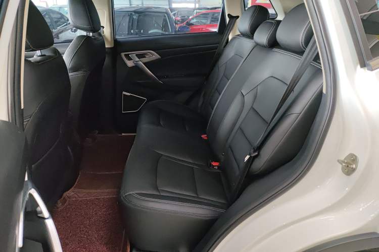 Used Geely Auto Emgrand X7 Sport 2021 Million Edition 1.8TD DCT Two-Wheel Drive Comfort Model