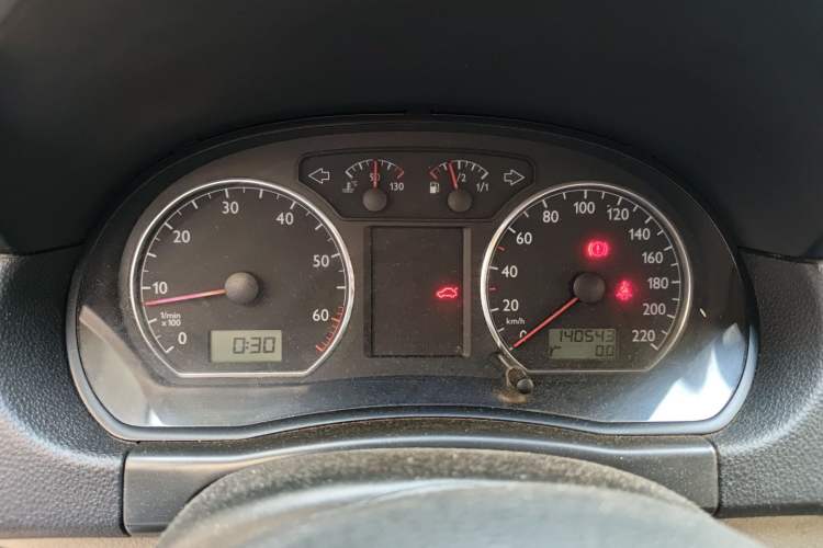 Used Volkswagen Polo 2011 Jingqu 1.4L Manual Shishang Edition Instrument Cluster