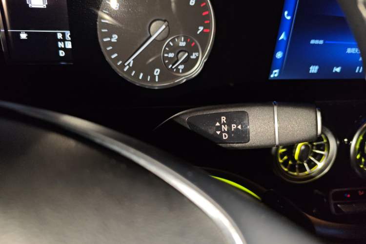 Used Mercedes-Benz Vito 2021 2.0T Business Version 7 Seats