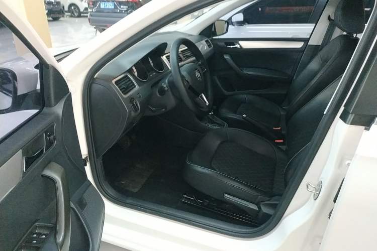 Used Skoda Rapid Spaceback 2018 1.6L Automatic Comfort Edition