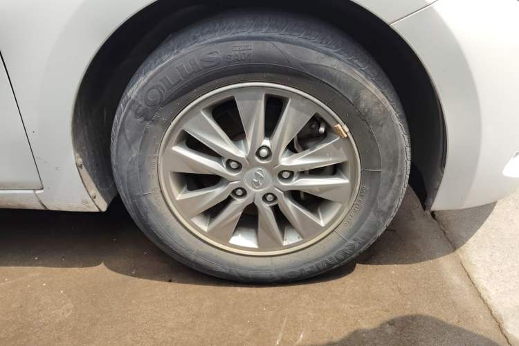 Used Hyundai Celesta 2018 1.6L Automatic GL Enjoyment Version China V Standard Right Front Wheel Hub