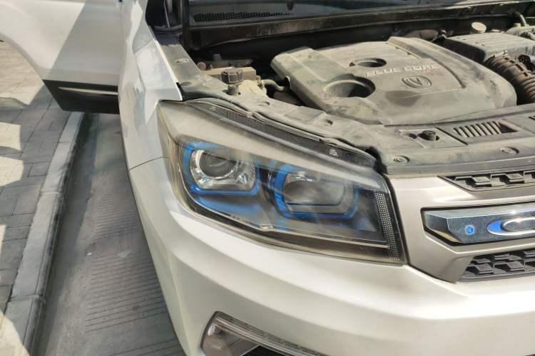 Used Changan CS75 2017 Shangkui Edition 1.5T Manual Fengxiang Model