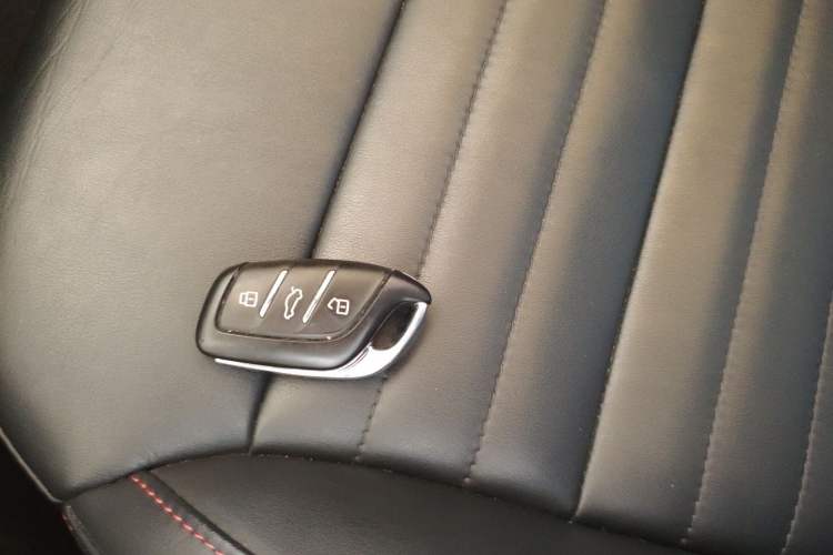 Used MG HS 2018 20T Automatic Two-Wheel Drive Hormone Passion Edition China V Standard