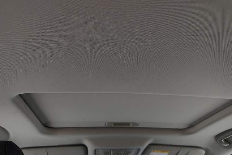 Used MG GS 2015 1.5TGI TST Luxury Edition Headliner