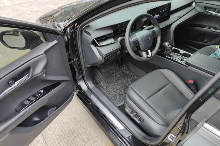 Used Toyota Camry 2024 2.0 GVP Luxury Edition