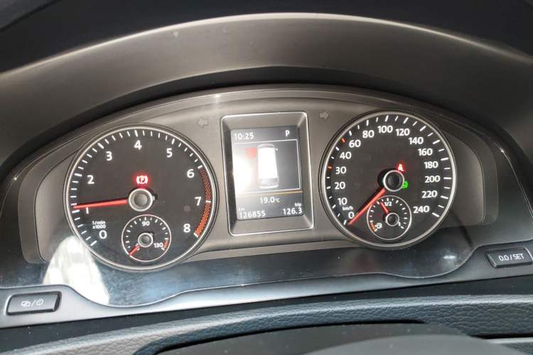 Used Volkswagen Multivan 2012 2.0 TSI Two-Wheel-Drive Luxury Edition
