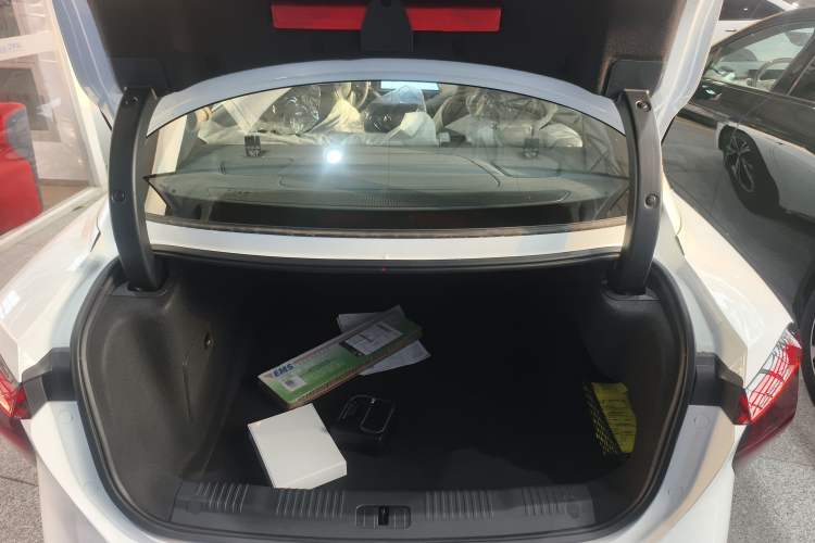 Used Hongqi EH7 2025 600 Smart Selection Edition
