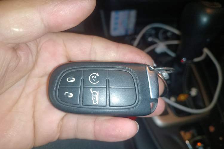 Used Jeep Cherokee 2017 2.4L Superior Edition
