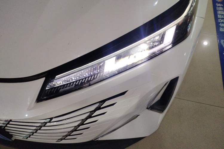 Used CHANGAN Eado 2024 1.5T GDI Automatic Prestige Edition Left Front Headlight