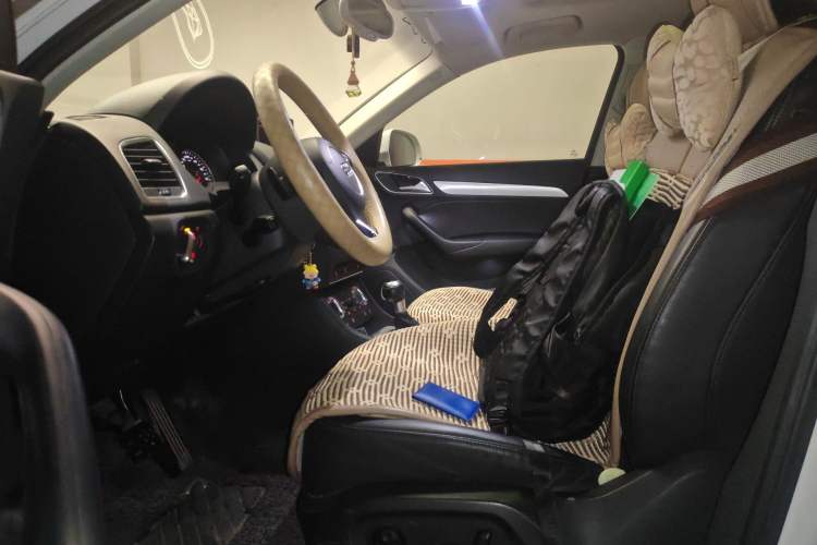 Used Audi Q3 2013 35 TFSI quattro Comfort Model Left Front Seat