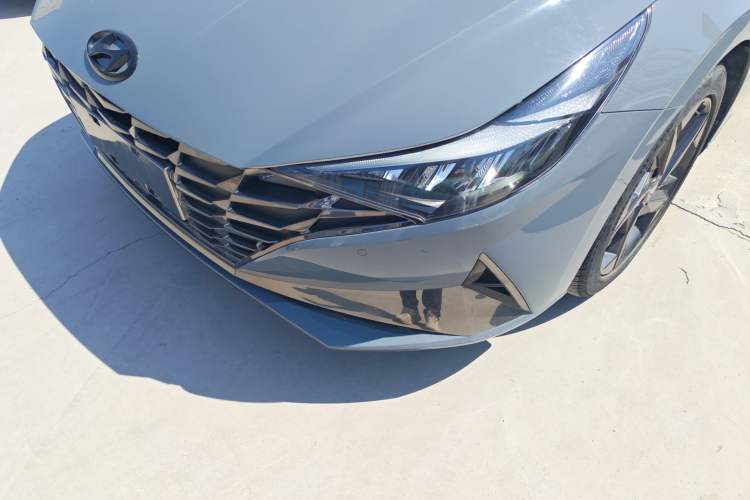 Used Hyundai Elantra 2022 1.5L CVT LUX Prestige Edition Left Front Headlight