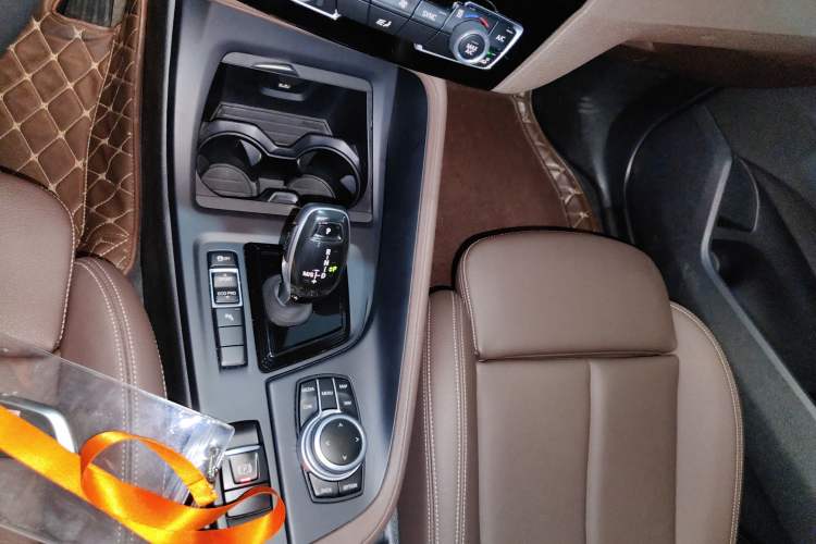 Used BMW X1 2020 sDrive25Li Leading Model
