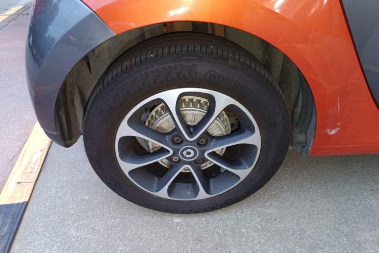 Used smart forfour 2016 1.0L 52 kW Passion Edition
