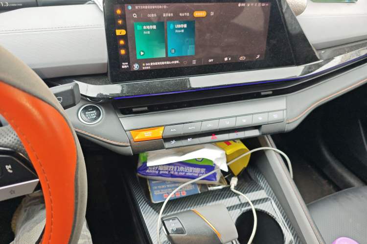 Used CHANGAN UNI-V 2022 1.5T Prestige Version Audio And AC Panel