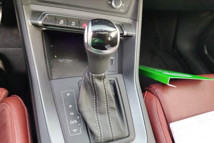 Used Audi Q3 Sportback 2021 40 TFSI Enjoy Life Edition Gear Lever