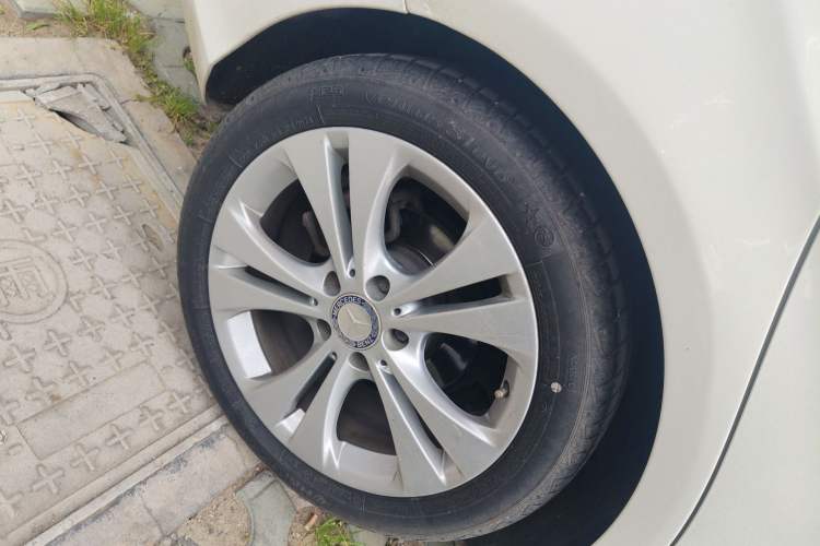 Used Mercedes-Benz B-Class 2015 B 200 Sport Edition Exterior 3