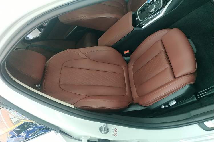 Used BMW i3 2022 eDrive 35 L