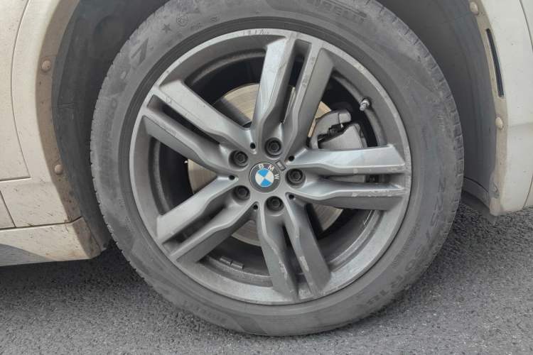 Used BMW X2 2021 Restyled sDrive25i M Sport Package Right Front Wheel Hub