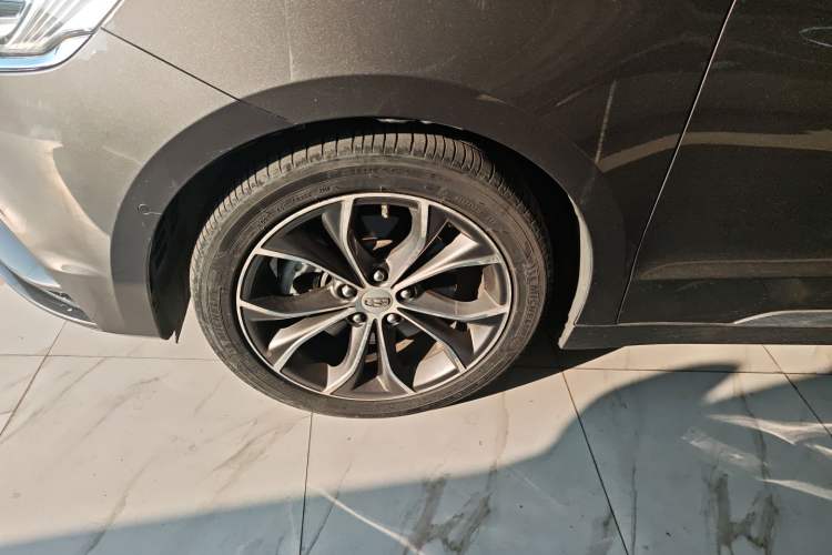 Used Geely Auto Emgrand GT 2018 1.5T MHEV Yaozun Edition Left Front Wheel Hub