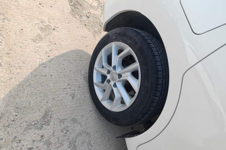 Used Nissan Tiida 2023 1.6L CVT Smart Drive Version