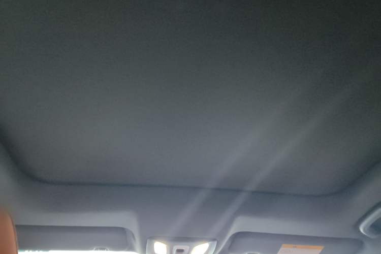 Used Changan UNI-V 2025 1.5T 500Bar Prestige Sporty Version
