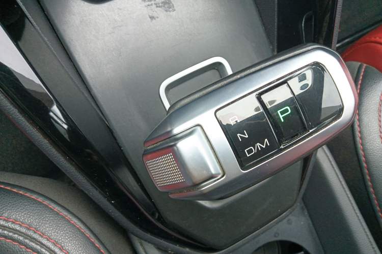 Used Haval H2s 2017 Red-Label 1.5T Dual-Clutch Luxury Model