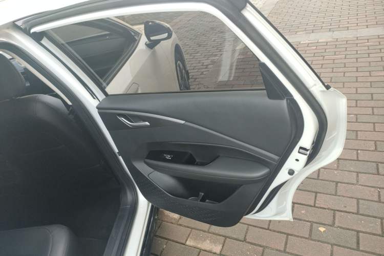 Used Wuling E5 2024 510 km Standard Version
