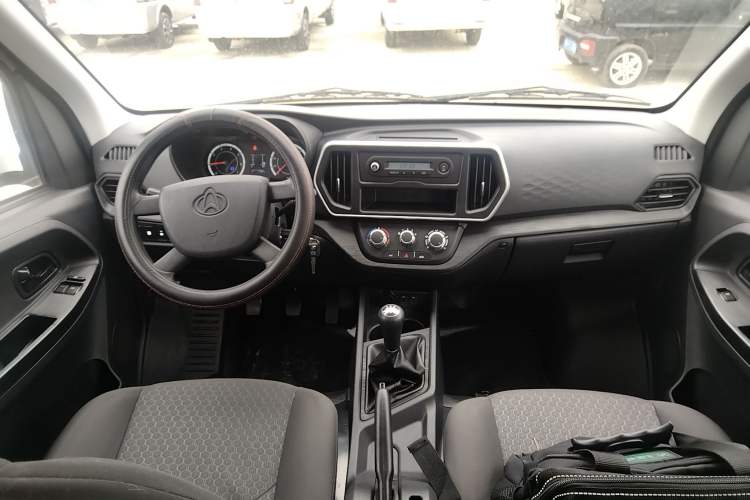 Used Chana Ruixing M60 2023 1.5L GDI Comfort-Class Passenger Vehicle 6/7 Seats
