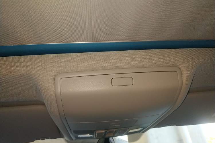 Used Volkswagen Tiguan L 2017 330TSI Automatic Two-Wheel Drive Luxury Edition