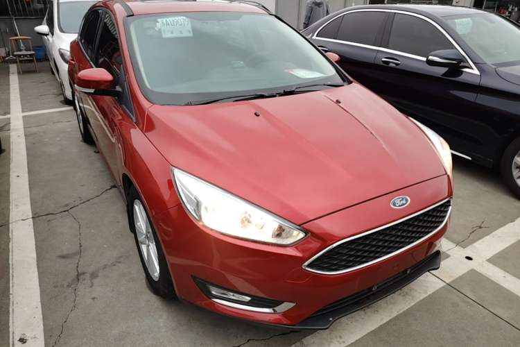 Used Ford Focus 2017 Hatchback EcoBoost 125 Automatic - Ultra-Powerful Style Edition with Smart Drive Features
