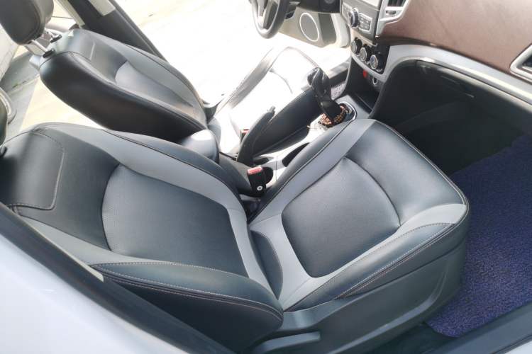 Used HYOSOW H3 2015 1.5L manual Comfort trim level