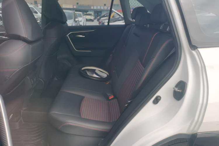 Used Toyota RAV4 Rongfang Plug-in Hybrid 2021 2.5L 4x4 Flagship Pro