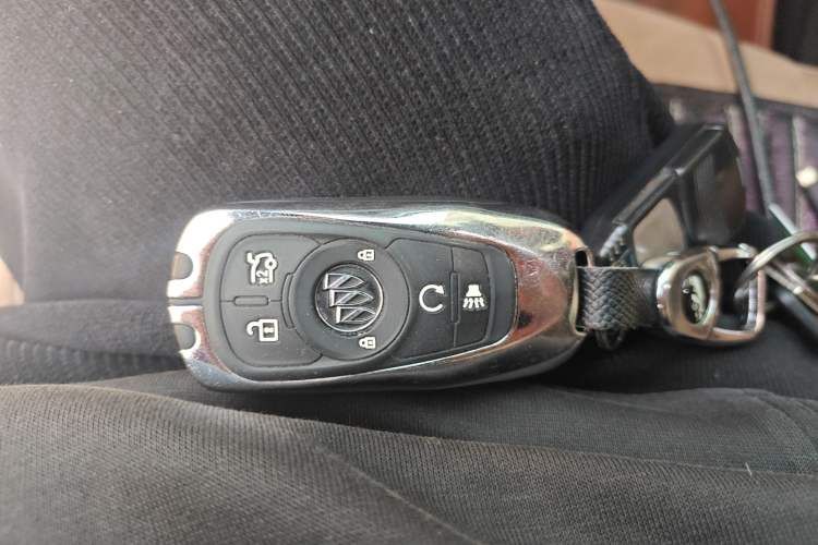 Used Buick LaCrosse 2019 28T Prestige Model
